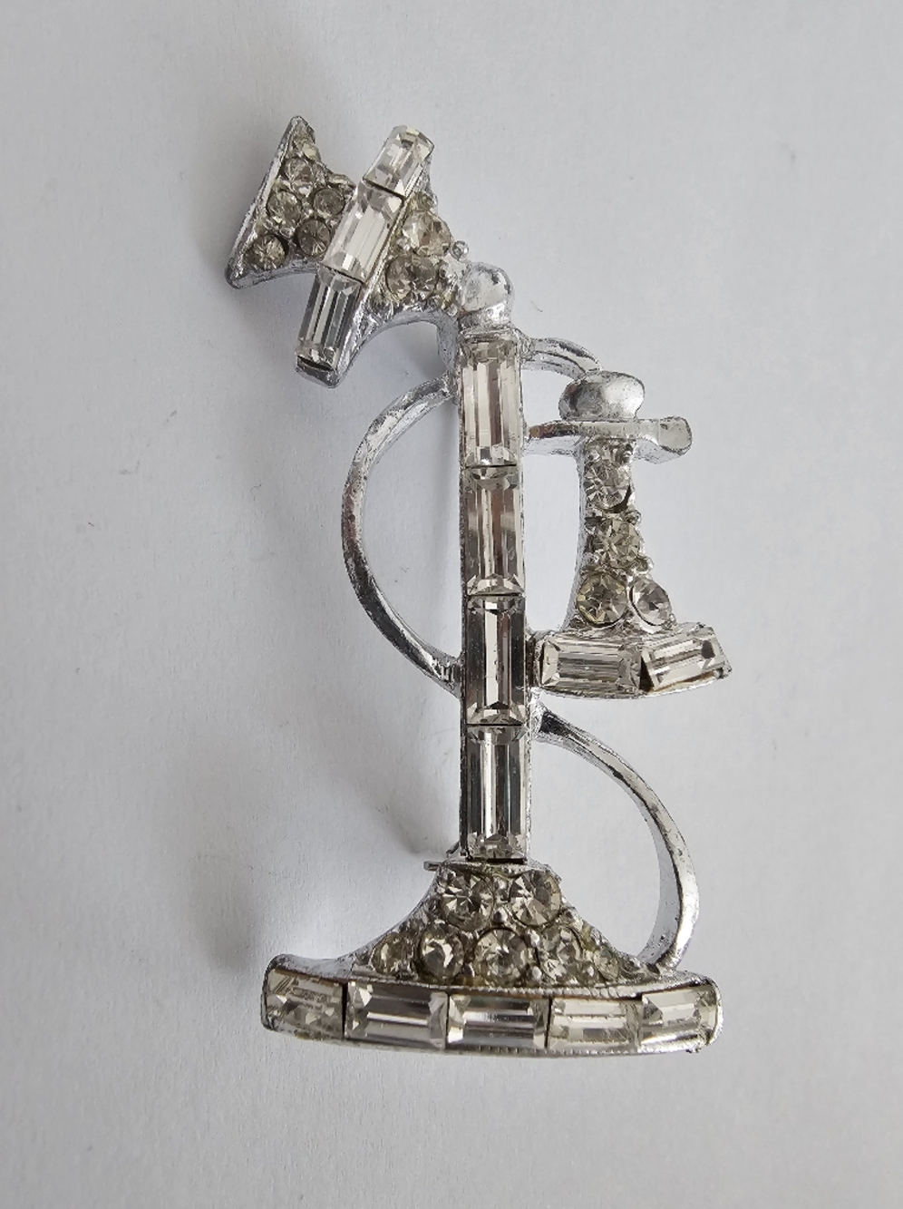 Vintage-Inspired Silver Rhinestone Rotary Candlestick Telephone Brooch